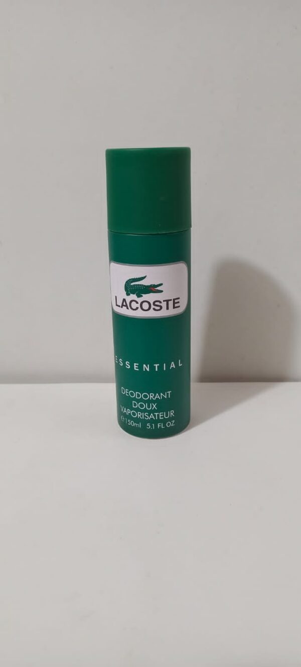Lacoste Essential